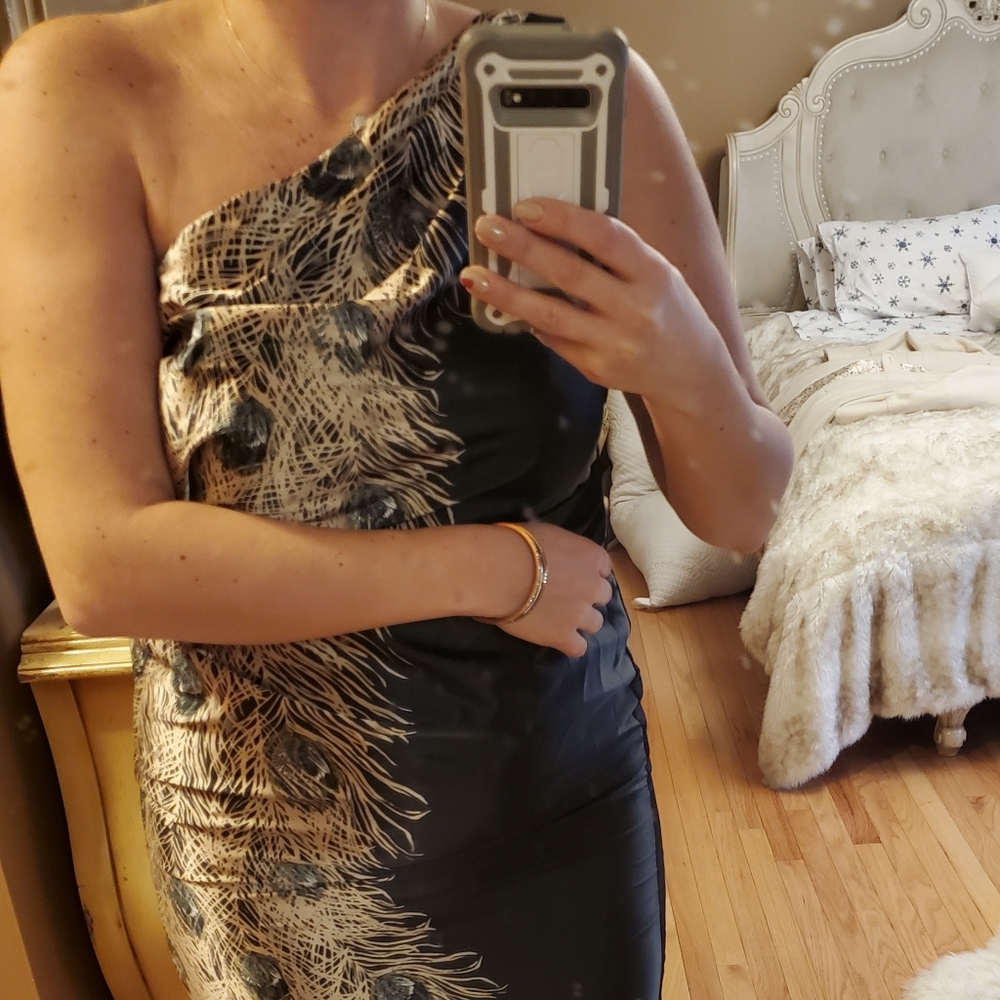 Dress - Picture 2 of 2